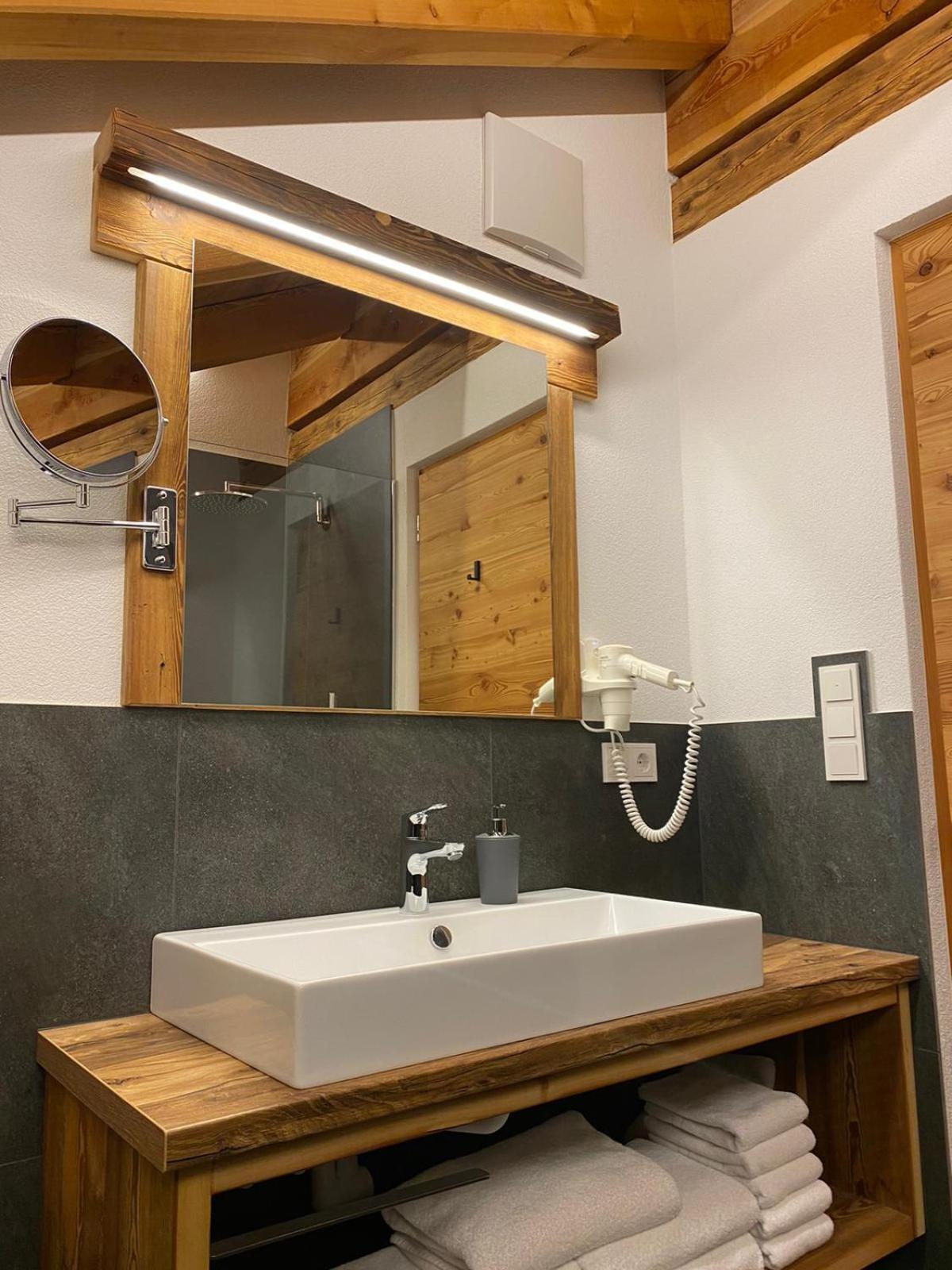Tischlerhof Alpine Living Apartment San Giacomo  Bagian luar foto